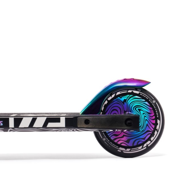 UUS! Trikiratas Raven Evolution Laredo 110mm-on laos!