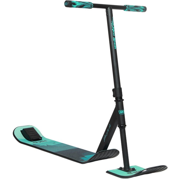 Lielisks sniega triku skūteris