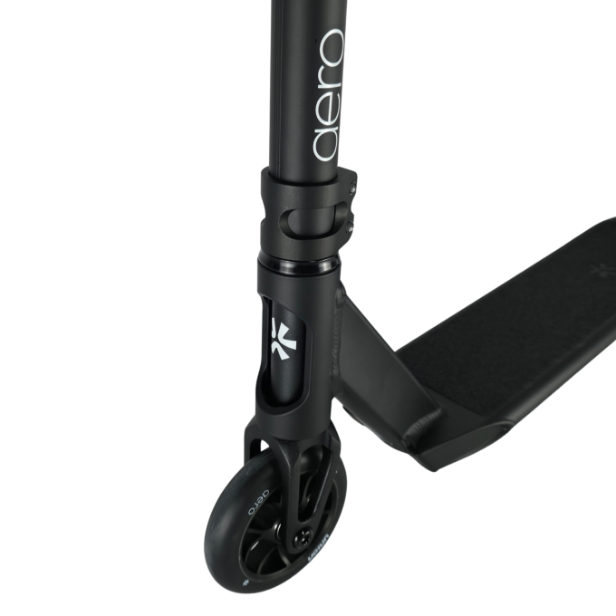 Lengvas freestyle paspirtukas Union Aero Complete M